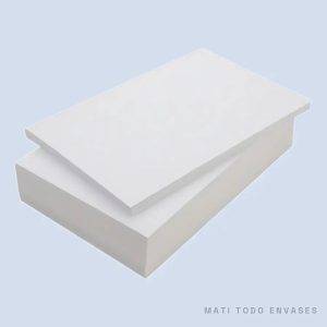 Resma de papel oficio